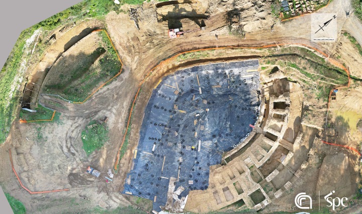 Ortomasaico della campagna di scavi 2022 dell'anfiteatro (Giorgio F. Pocobelli - CNR ISPC)