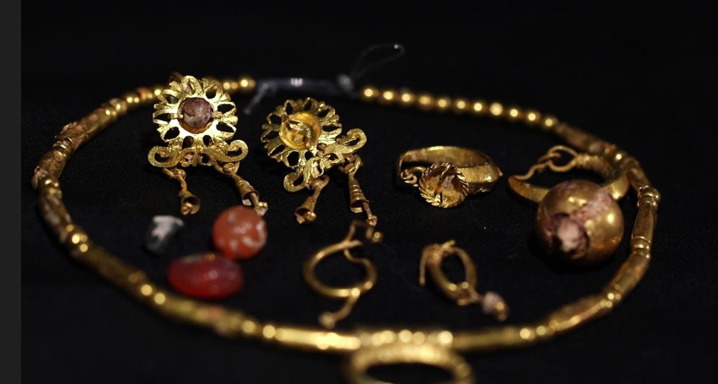 Impressive 1,800 year-old gold jewels found in a burial cave in Jerusalem were worn by young girls as amulets against the Evil Eye, new study claims