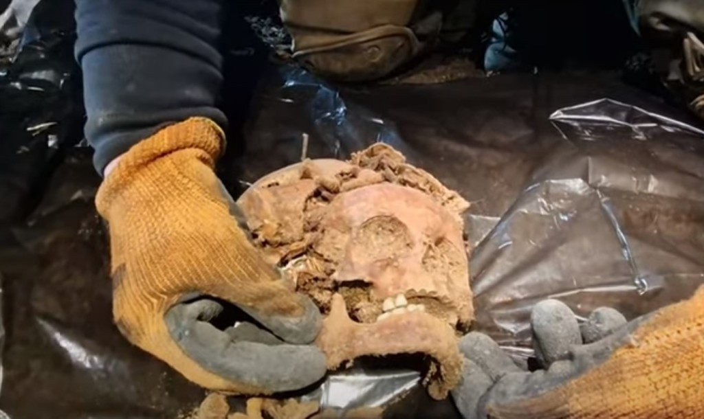 Trovati cinque scheletri sotto le rovine della “Tana del lupo”, il quartier generale di Hitler